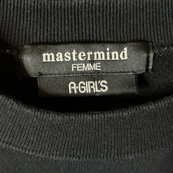 MASTERMIND FEMME A-girl’s navy sweatshirt size medium. - Picture 3 of 7